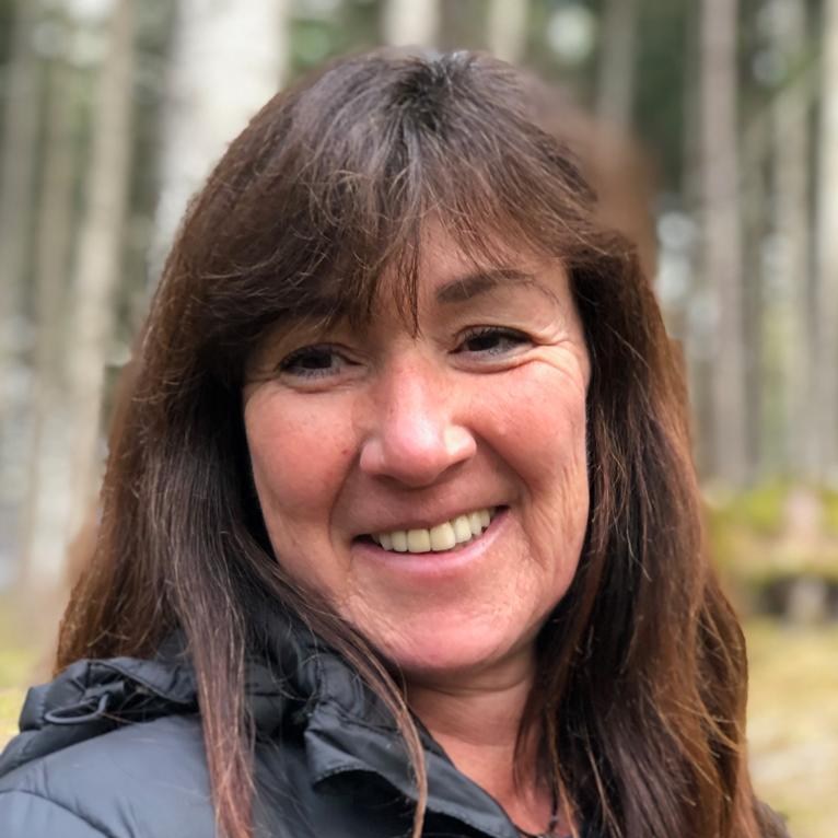 claudia bio yogashala